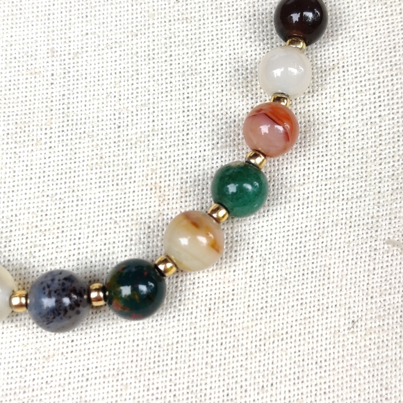 Vintage agate and Jade necklace - Picture 8 of 8
